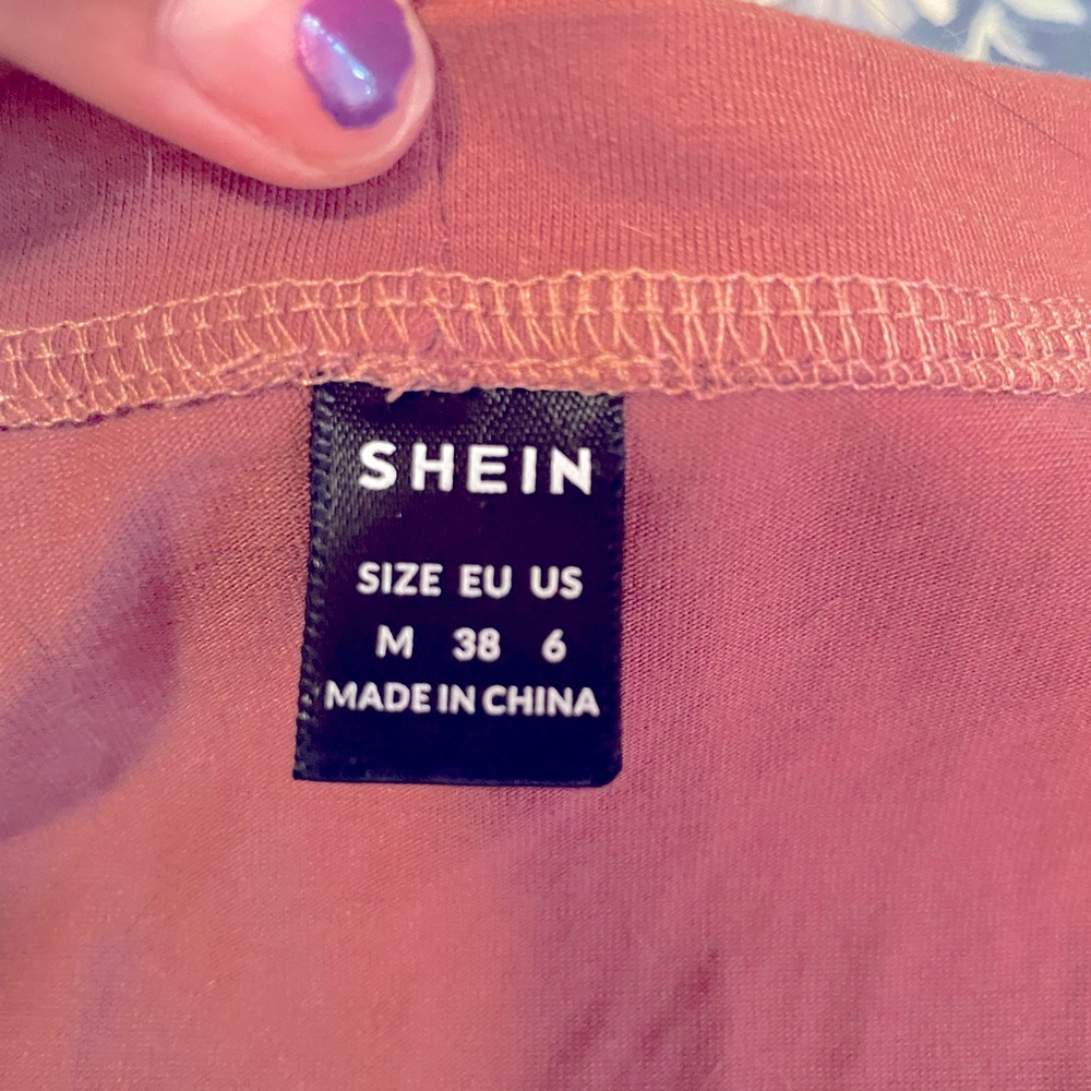 Pink button top. - Picture 3 of 3